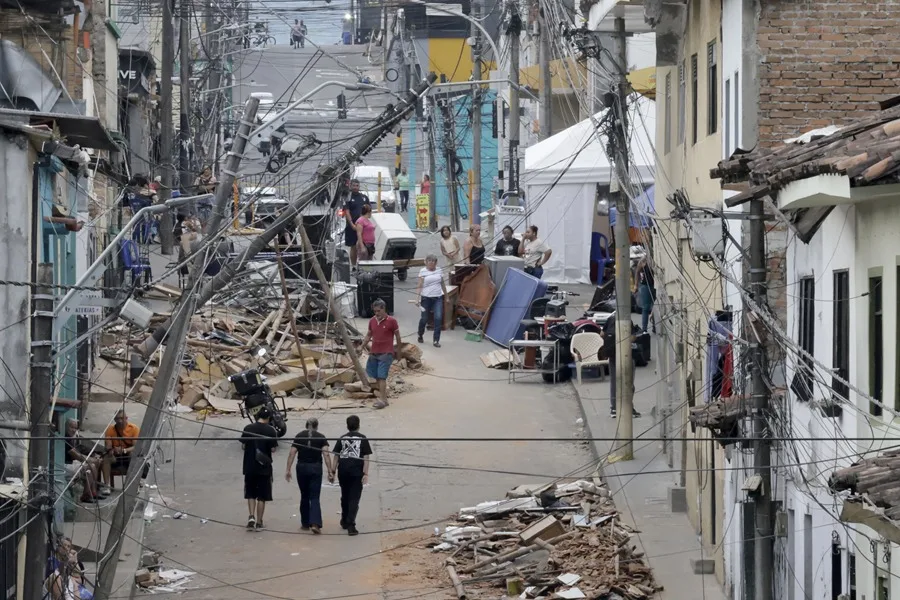 Al menos 329 personas han fallecido en el terremoto de Colombia y 247 siguen desaparecidas