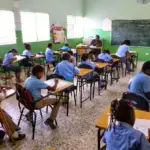 La cifra que preocupa a Omar Fernández: "180 mil estudiantes haitianos más y 141 mil estudiantes dominicanos menos"