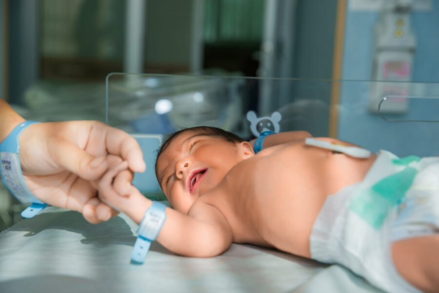 Muertes neonatales disminuyen un 42 % en hospitales incluidos en plan de atención