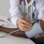 Informe revela que salud mueve 7.5 % de la economía, pero el reto es que llegue mejor al paciente
