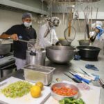 Pimentel alerta sobre “cocinas móviles” y pide reforzar supervisión en contrataciones del INABIE