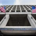 Un juez bloquea el plan de Trump de frenar el traslado de la sede del FBI a Maryland