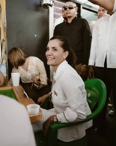 Leah Campos salió del protocolo y busca conectar con la calle
