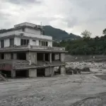 Nepal eleva a 903 los muertos y a 4.247 los desaparecidos de la violenta riada