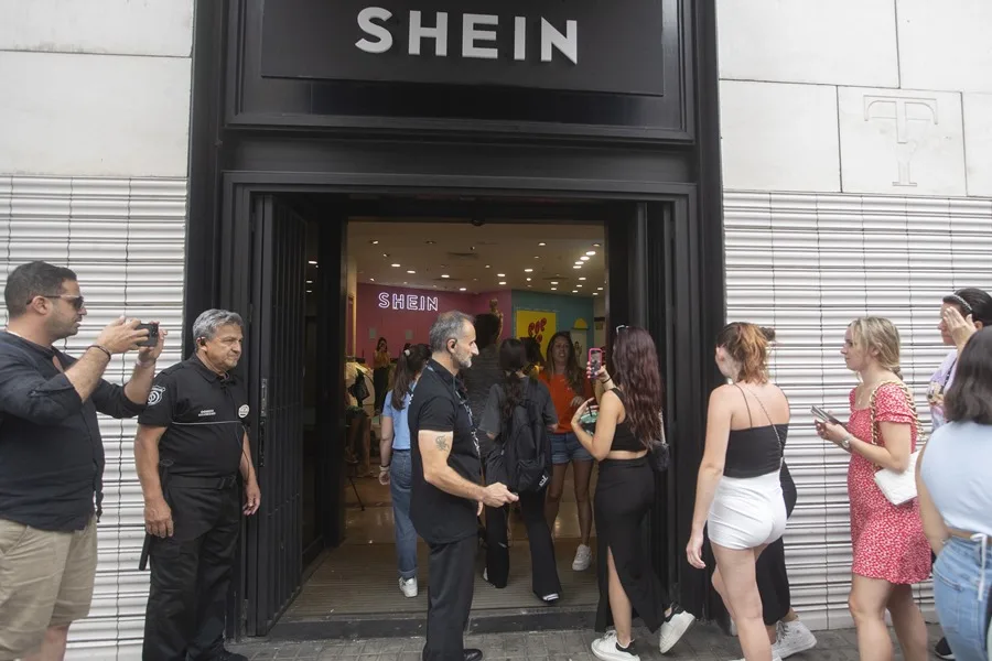 Shein apunta al 1 de septiembre para su debut bursátil en Hong Kong, según un medio