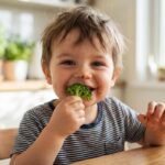 Los hábitos alimenticios que los niños deben aprender desde pequeños para crecer saludables