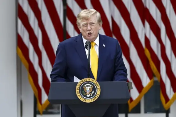 El presidente de EE.UU., Donald Trump, dando un discurso el 24 de agosto de 2026 durante un evento en la Casa Blanca, en Washington (EE.UU.).