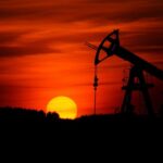 Petróleo de Texas abre con una subida del 2.71% impulsado por tensión en Oriente Medio