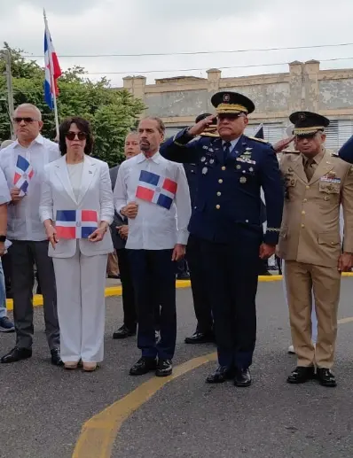 Autoridades  de la provincia participaron en el acto.