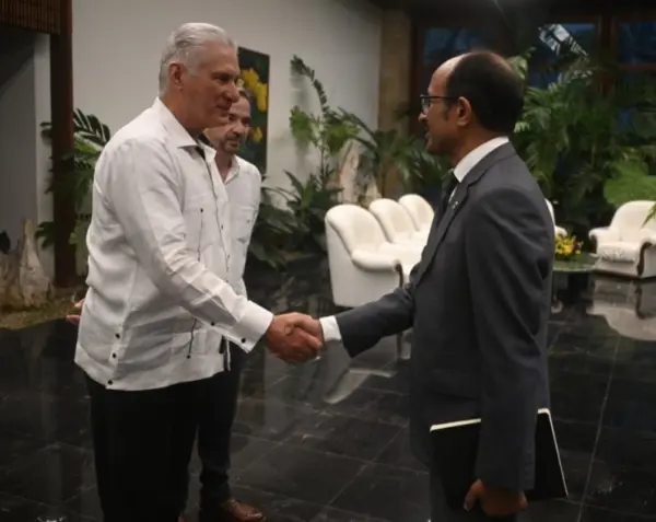 Miguel Díaz-Canel recibe a Kamal Kishore, enviado de ONU.