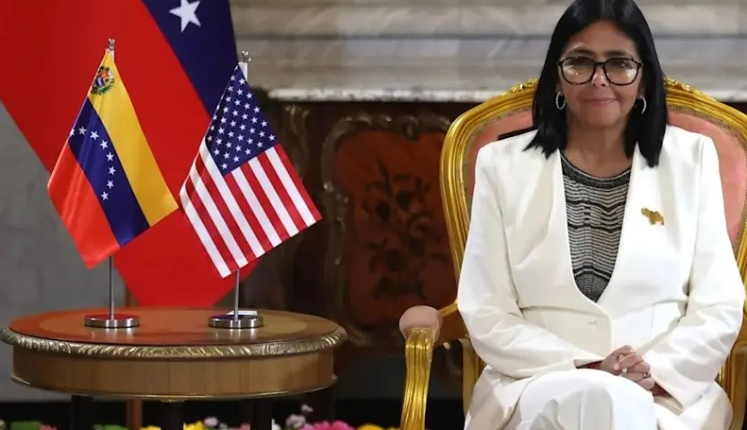 Delcy Rodríguez condiciona elecciones en Venezuela