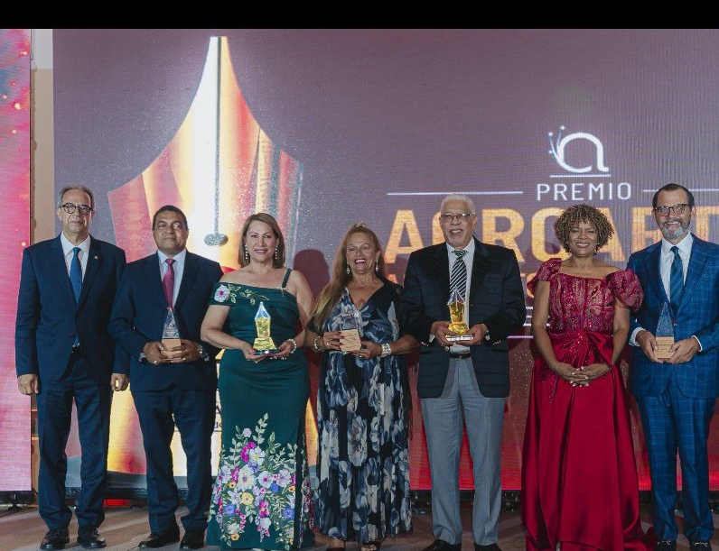 Los galardonados expresaron su agradecimiento a Acroarte.