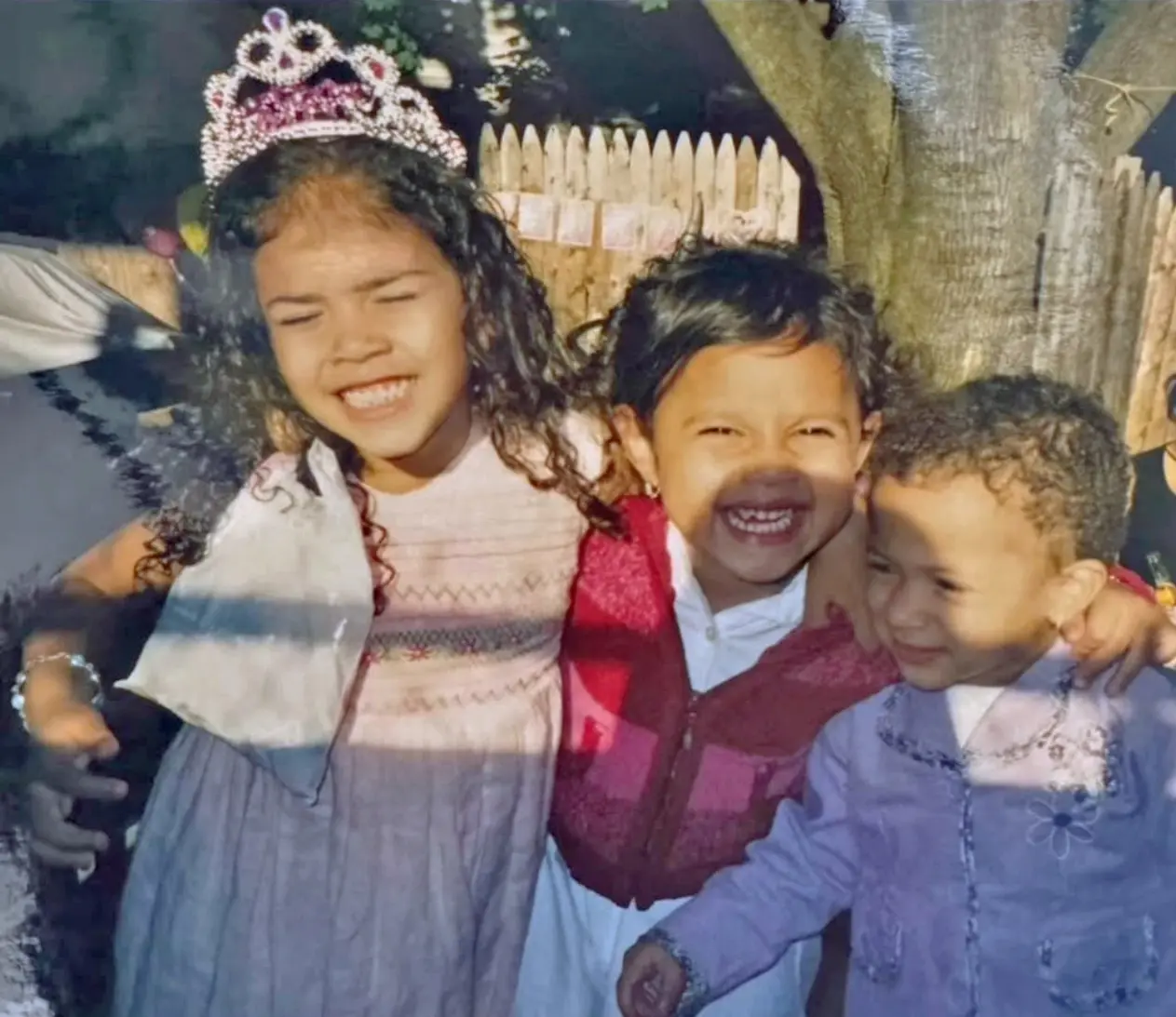 Madre de Joheirry Mola cuenta que de niña jugaba a ser maestra y desfilaba con sus zapatos