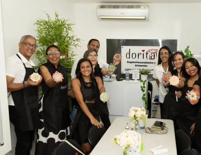 Amín Féliz, Adria Castillo, Carolina Abud, Karina Gesualdo, Roberto Acosta, Doris Cortés, Teresa Knipping, Eunice Rosario, Aurelina Guzmán y Melissa Contreras.