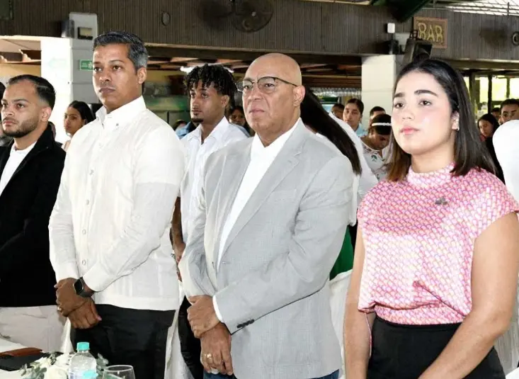 Representantes de Vega Real.