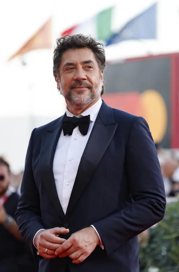 Búnker: Penélope Cruz y Javier Bardem salvan un guion que se pasea en el Festival de Venecia.