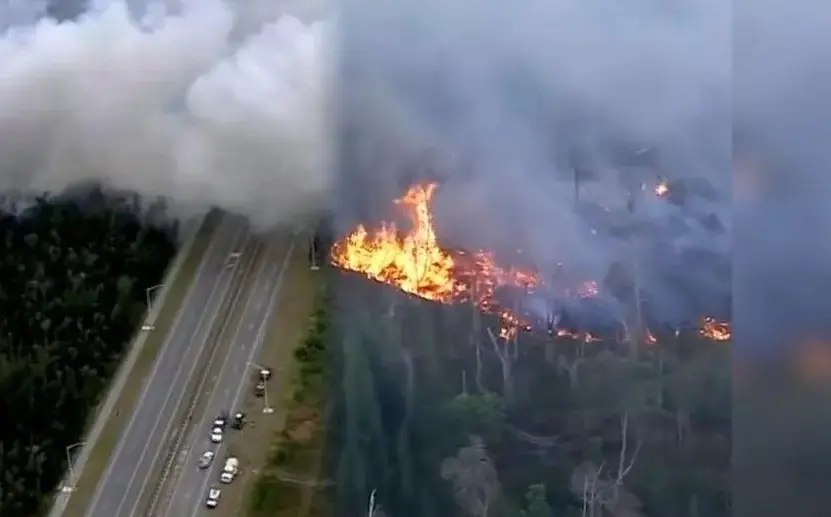 Las llamas han impedido el acceso a los cayos de Florida.