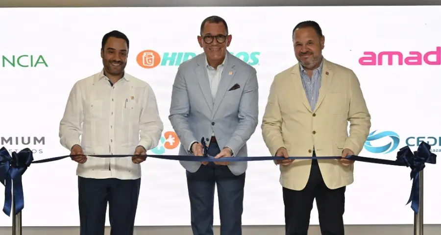 Juan Mustafá, Martín Gabirondo y Henry Fuentes.