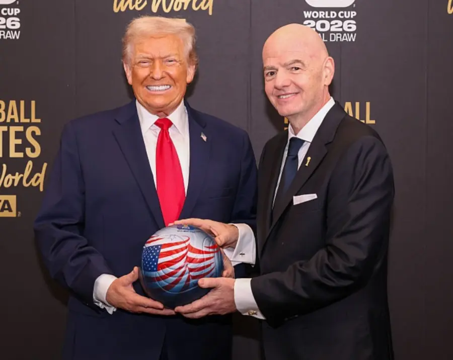 Gianni Infantino, junto al presidente Donald Trump, en  reciente visita a Estados Unidos.
