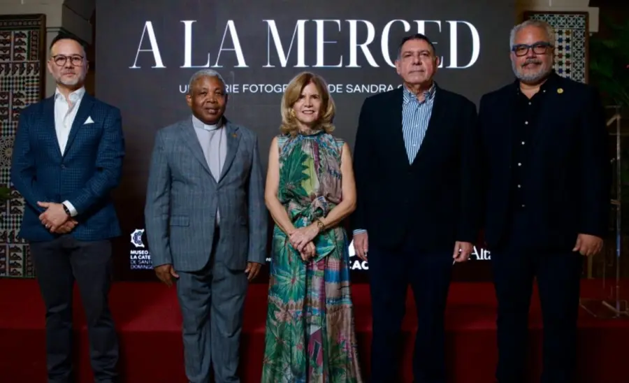José Antonio García, padre Marcos Antonio Pérez, Sandra Garip, Gamal Michelén y Carlos de la Cruz.