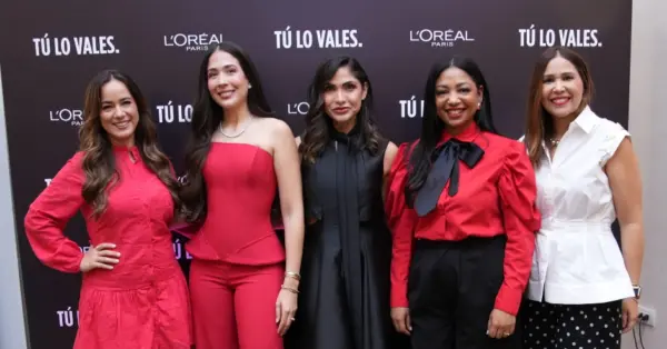 Ámbar Hernández, Raquel de Jesús, Yizette Cifredo, Nahiony Reyes y Gabriela García.