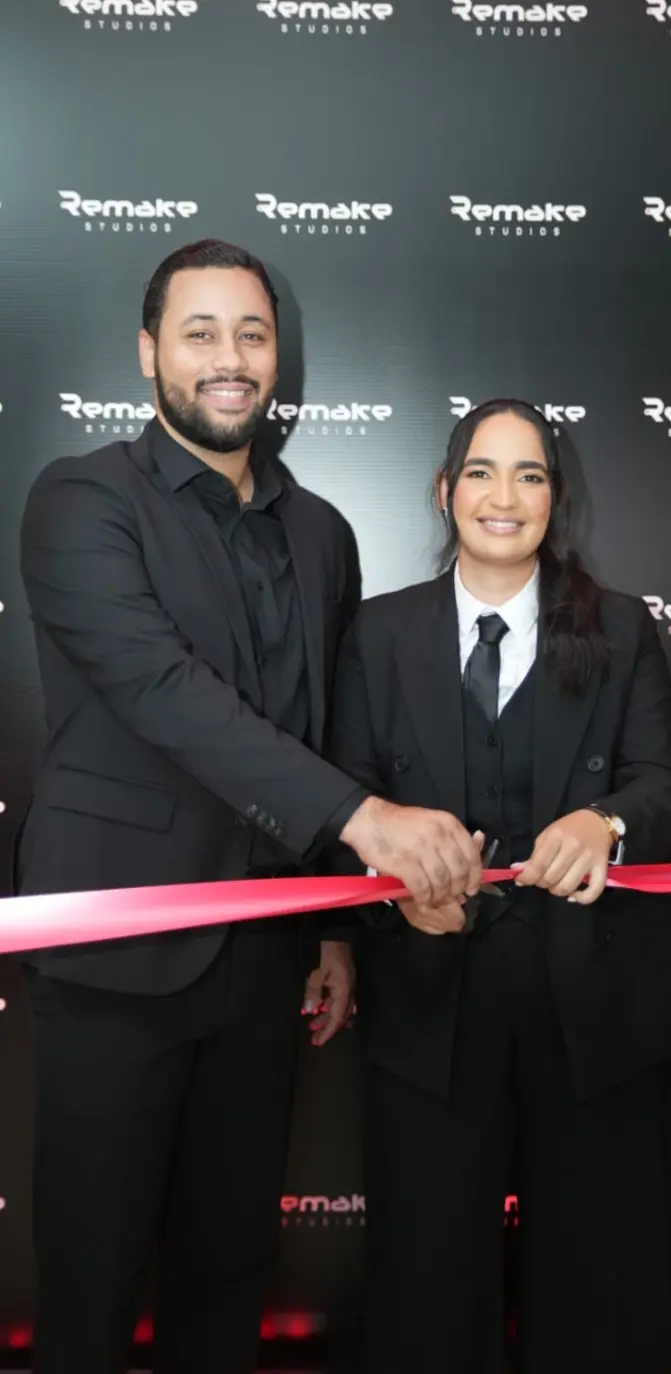 Samuel de la Nuez y Yennelee Santiago.