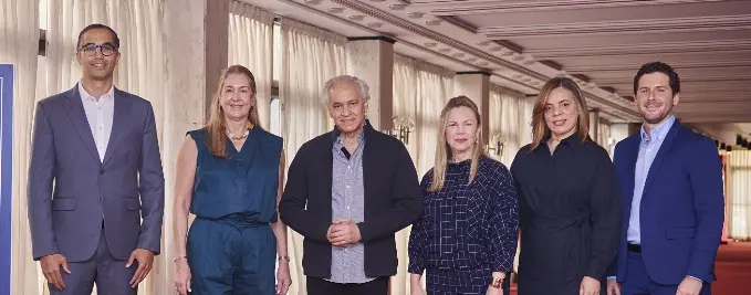 Aldo Cross, Marisol Rodríguez Copello, José Antonio Molina, Margarita Miranda de Mitrov, Luz Batista y Carlos Armenteros.