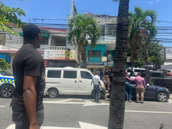 ARMERÍA-´POLICÍA-DETENIDO-AVENIDO FRANCIA