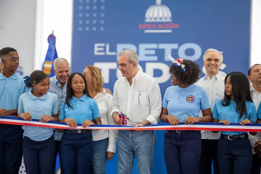 Abinader inaugura