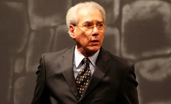 Actor Otto Sirgo
