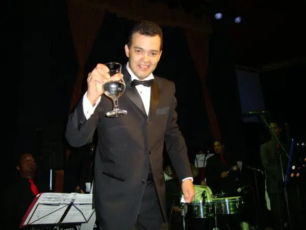 Alex_Bueno_2011