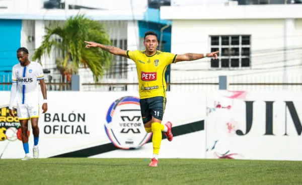 Alexander Rondón MOCA FC