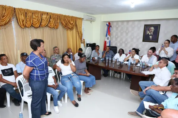 Arnaud y comunitarios Hato Damas