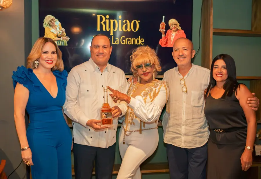 Brenda Sánchez, Gustavo Cruz, Fefita La Grande, Jack Astacio y Delvair Amarilla.
