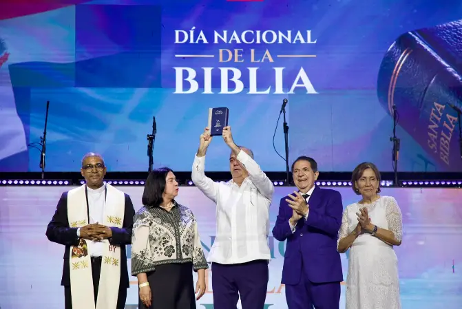 Comunidad Cristiana Nacional reconoce a Abinader por respaldo a celebración del Día de la Biblia/Fuente externa