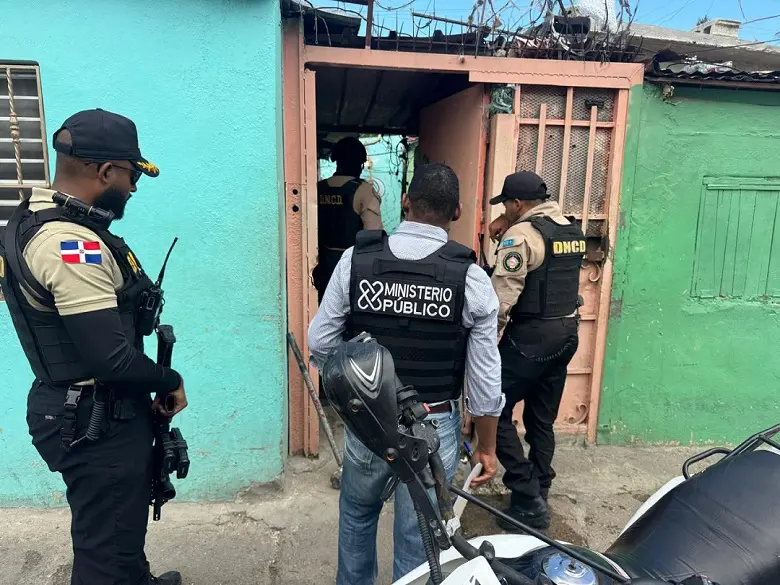 DNCD ocupa más de 32 kilos de drogas durante operativos contra microtráfico en cuatro provincias