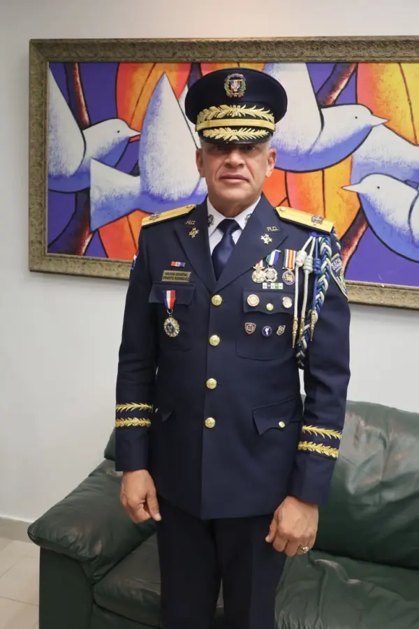 Director de Policía Nacional, oficial fraguado en las lides investigativas