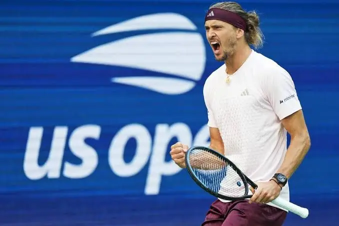 Alexander Zverev, festeja ek triunfo ante Ben Shelton.