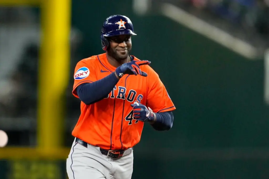 Junior Caminero asedia Yordan Álvarez batalla Más Valioso de la Liga Americana