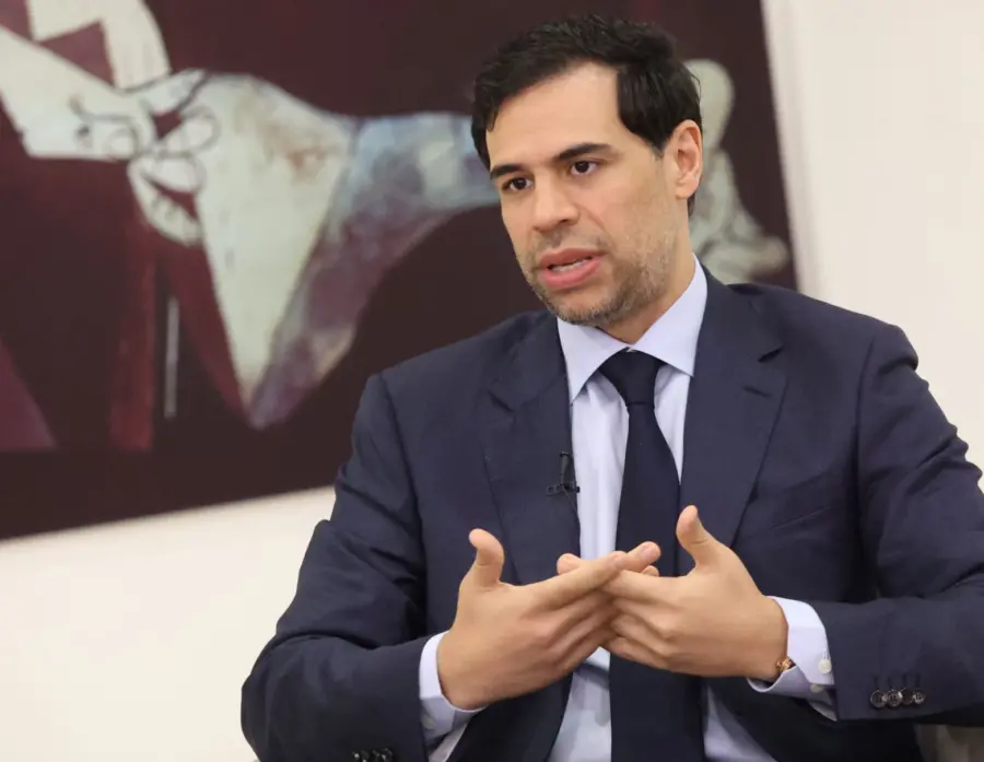 Ministro Cultura, Roberto Salcedo, indicó no hay fecha para traer cemí de algodón.  j. de león.
