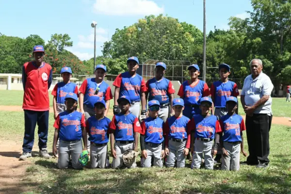 Integrantes del equipo estrellas de José Luis Corripio.