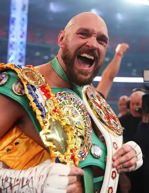 Tyson Fury  está preparado para vencer a Anthony Johua.