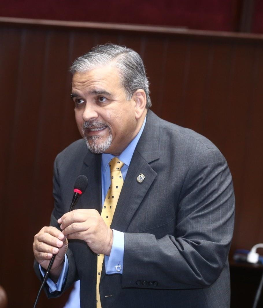 Ley impulsaría servicio militar obligatorio para rescatar de “ociosidad improductiva” a los jóvenes