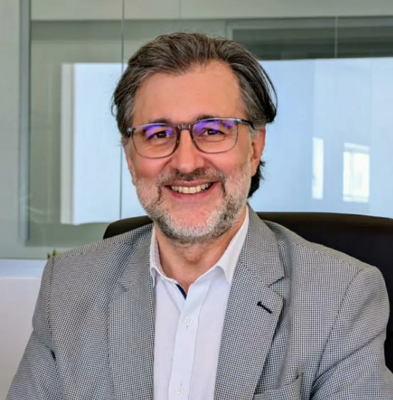 Exdirector de Educa, Darwin Caraballo, describió resultados de PISA 2025 en RD, entre el estancamiento y la complacencia.