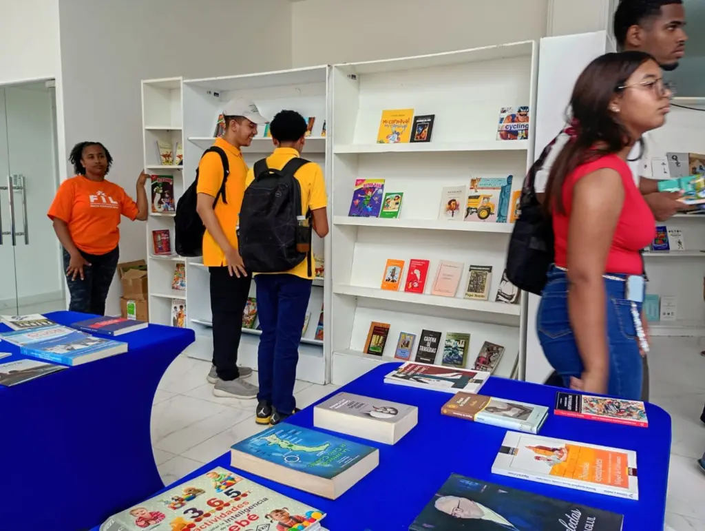 Alrededor de 7 mil libros están disponibles para ser donados a través del Bono Libro