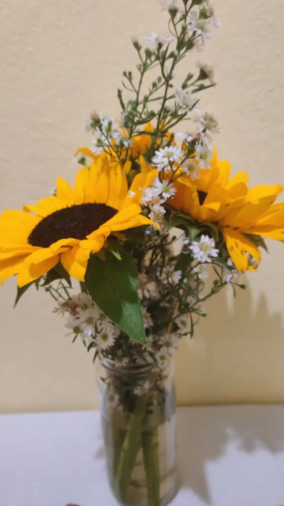 ¿Por qué hoy se regalan flores amarillas y qué se celebra el 21 de septiembre?