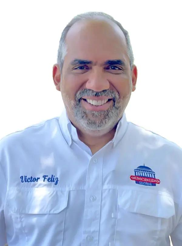 Nueva foto del columnista Víctor Feliz Solano