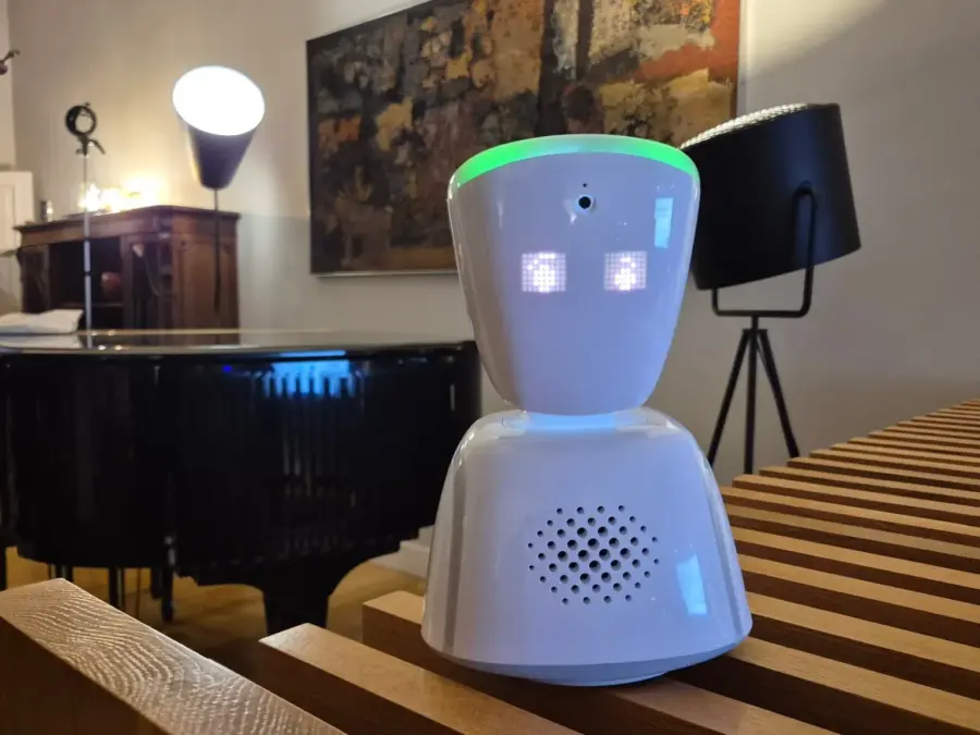 Imagen del robot diseñado para representar a los alumnos ausentes por motivos de tratamiento frente al cáncer EFE/Federación Española de Familias de Cáncer Infantil (FEFCI)