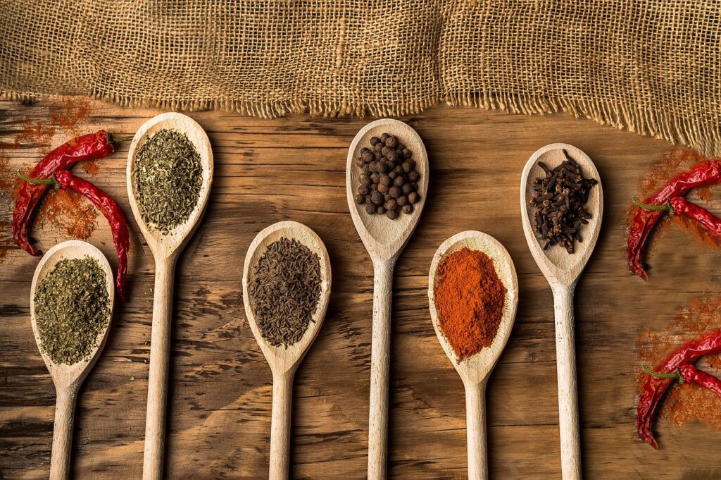 Seis especias que pueden dar más sabor a las comidas sin agregar tanta sal
