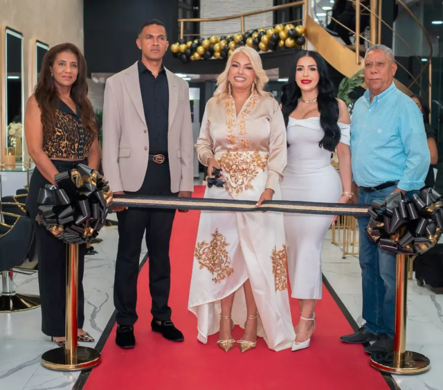 Ivanova Ramos, Francisco Mora, Roxanna Castillo, Santa de Martínez y Alfredo Reyes